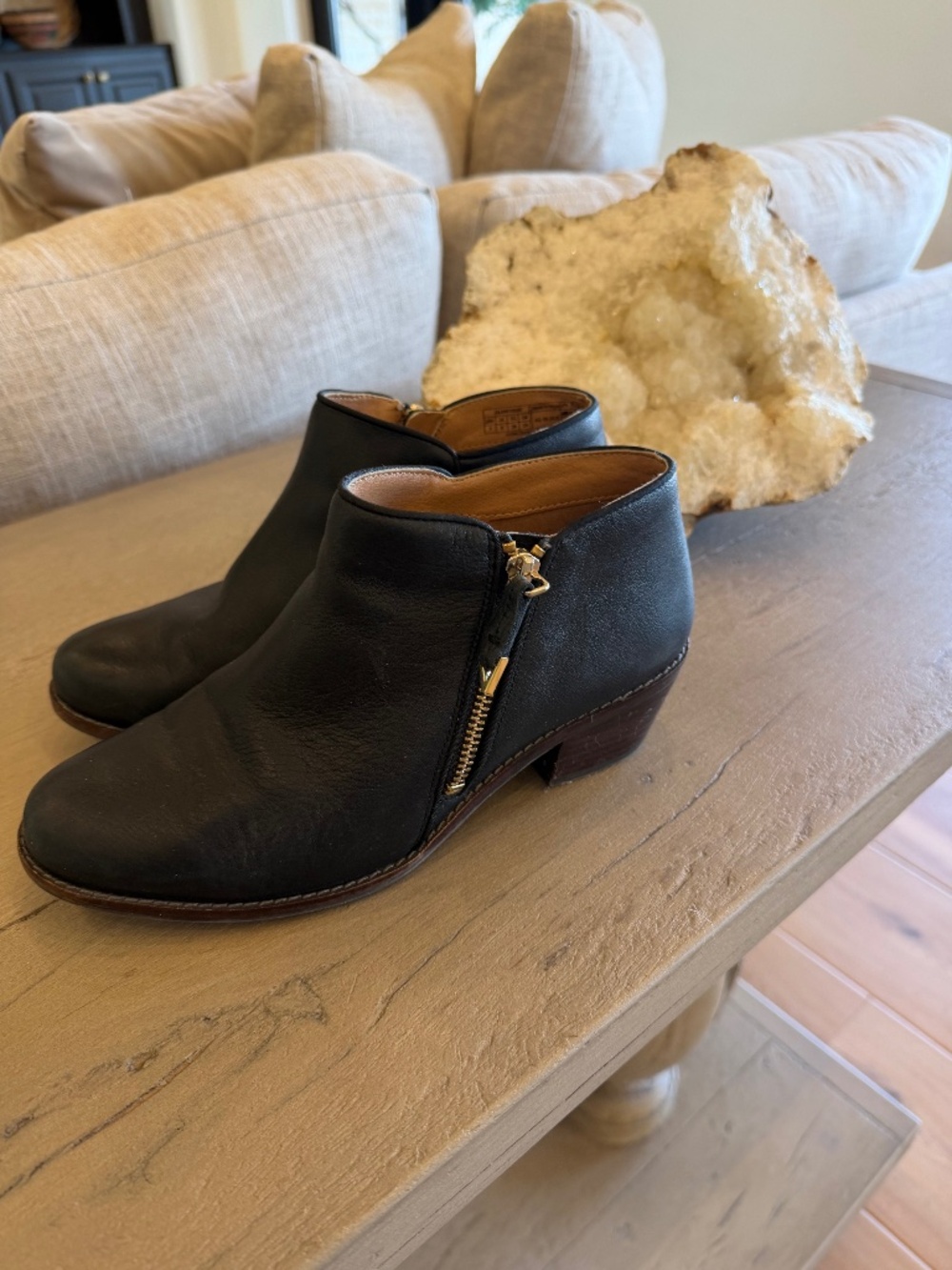 Vionic Boots Womens 7 Black Leather Jolene Ankle Zip Low Heel Booties Comfort